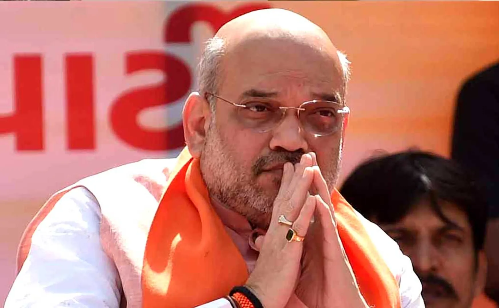 Yes ... No ...! - Ops, Eps Comment about sasikala's admk entry